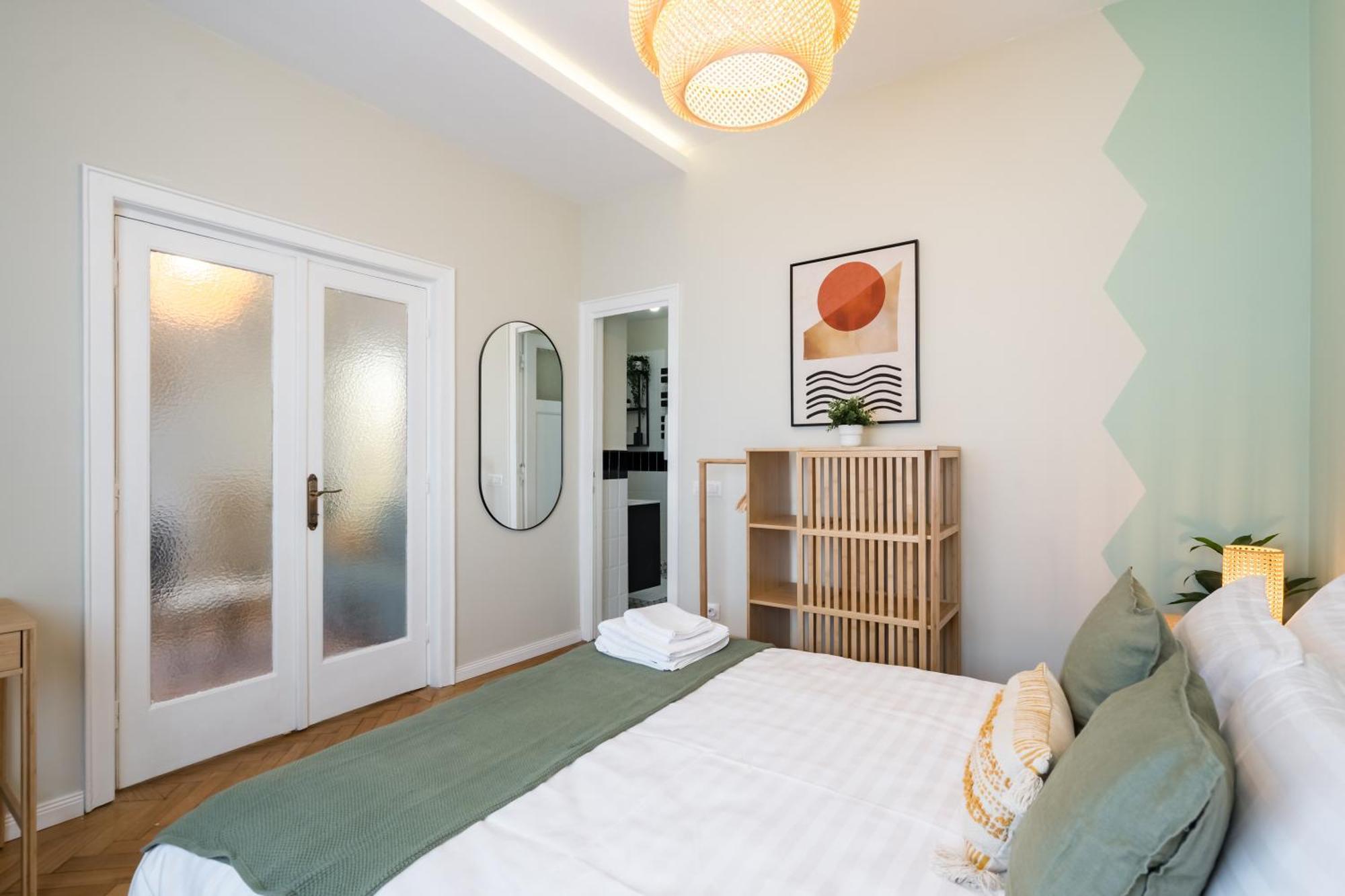 Urban Dream Studio With City Views & Comfort บูคาเรสต์ ภายนอก รูปภาพ