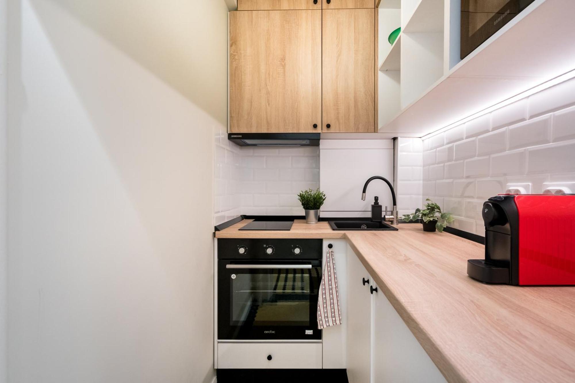 Urban Dream Studio With City Views & Comfort บูคาเรสต์ ภายนอก รูปภาพ